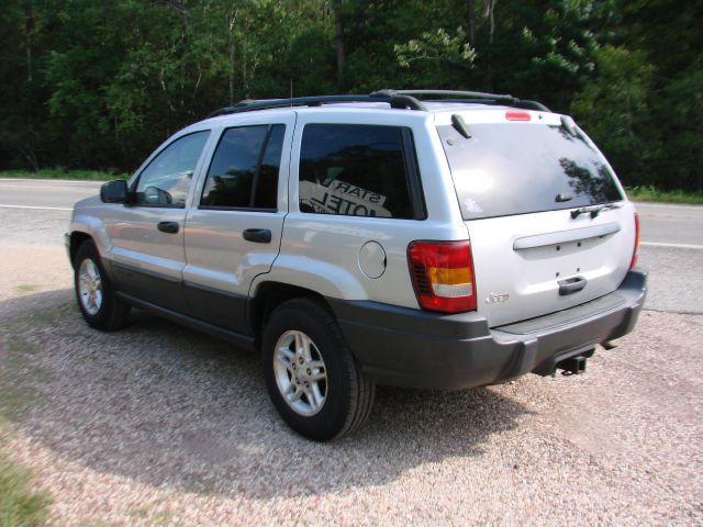 Jeep Grand Cherokee 2004 photo 2