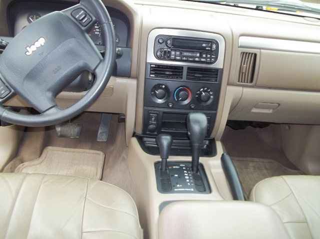 Jeep Grand Cherokee 2004 photo 4