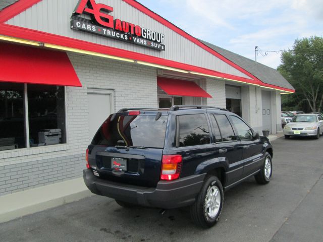 Jeep Grand Cherokee 2004 photo 2