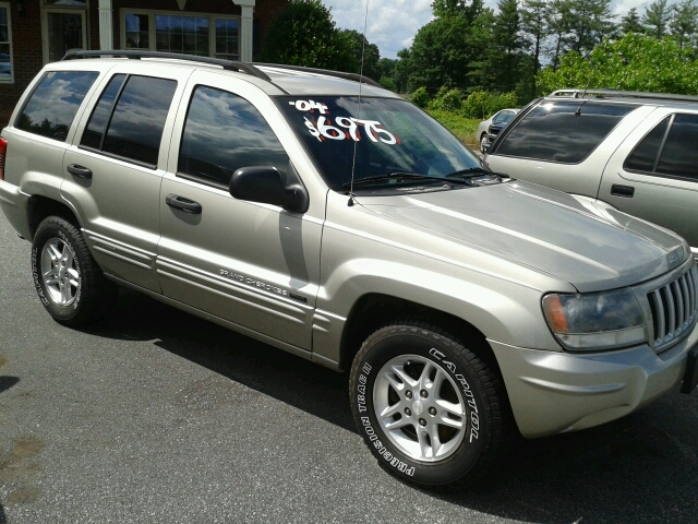 Jeep Grand Cherokee 2004 photo 1