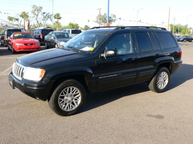 Jeep Grand Cherokee 2004 photo 1