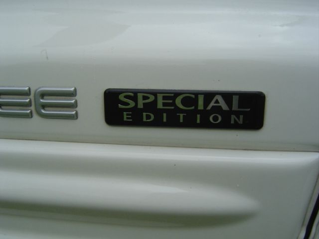 Jeep Grand Cherokee 2004 photo 14