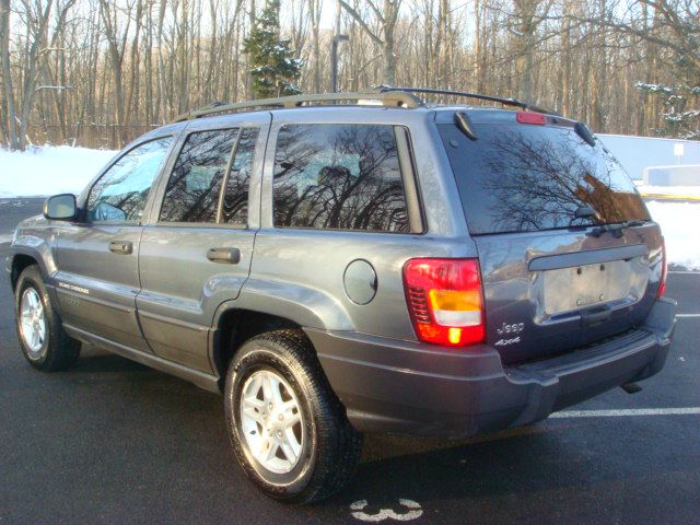 Jeep Grand Cherokee 2004 photo 2