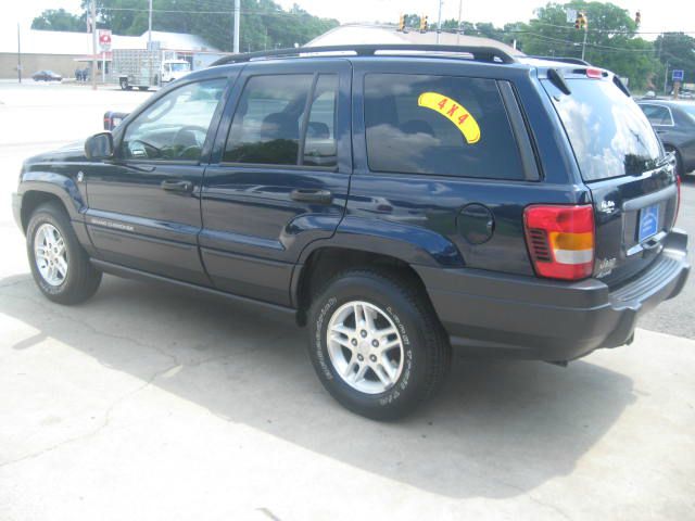 Jeep Grand Cherokee 2004 photo 2