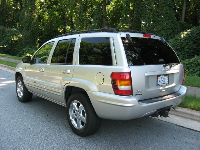 Jeep Grand Cherokee 2004 photo 1