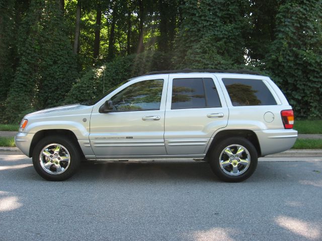 Jeep Grand Cherokee 2004 photo 2