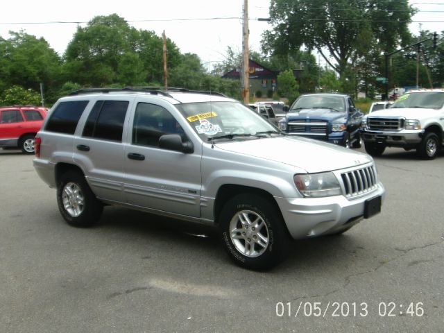 Jeep Grand Cherokee 4dr 114 WB W/4.6l AWD SUV