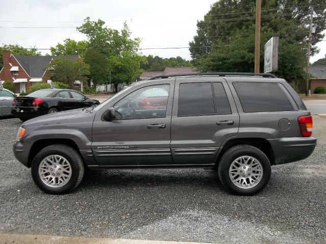 Jeep Grand Cherokee 2004 photo 1