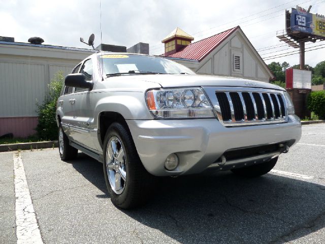 Jeep Grand Cherokee 2004 photo 2