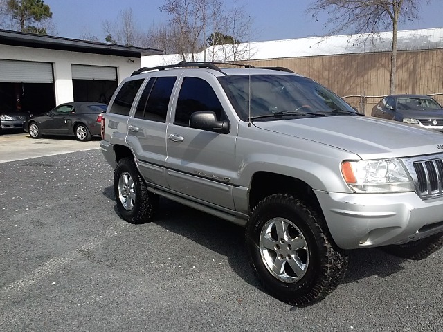 Jeep Grand Cherokee 2004 photo 1