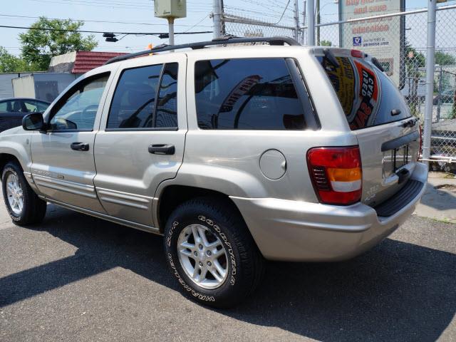 Jeep Grand Cherokee 2004 photo 9