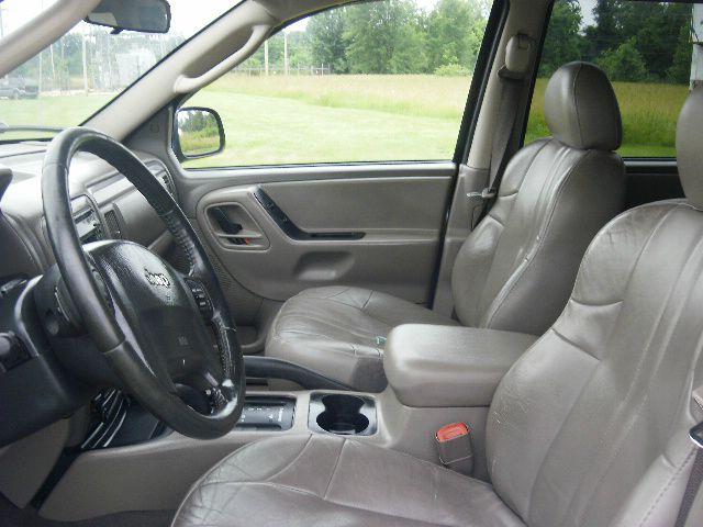 Jeep Grand Cherokee 2004 photo 2