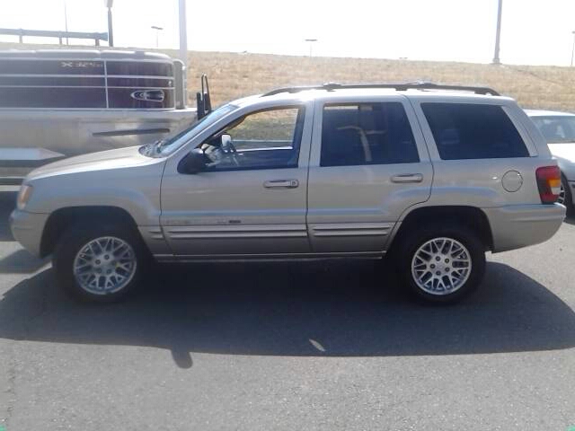 Jeep Grand Cherokee 2004 photo 1