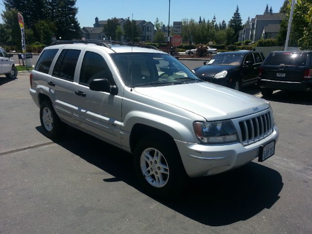 Jeep Grand Cherokee 2004 photo 2