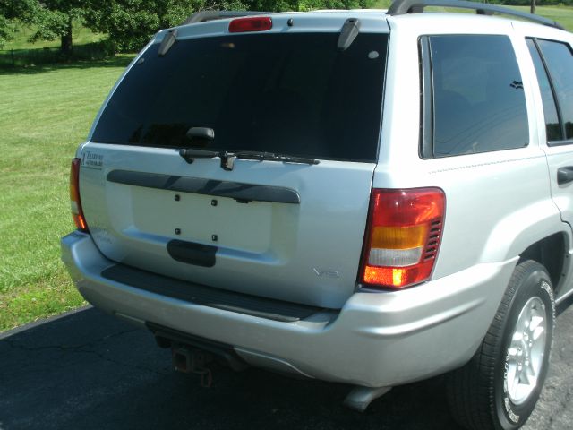 Jeep Grand Cherokee 2004 photo 2