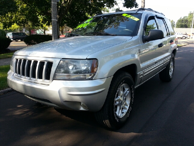 Jeep Grand Cherokee 2004 photo 2