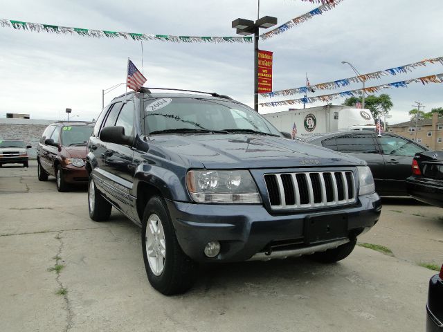 Jeep Grand Cherokee 2004 photo 2