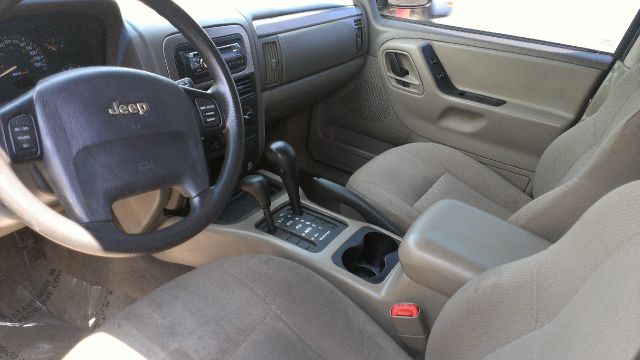 Jeep Grand Cherokee 2004 photo 2