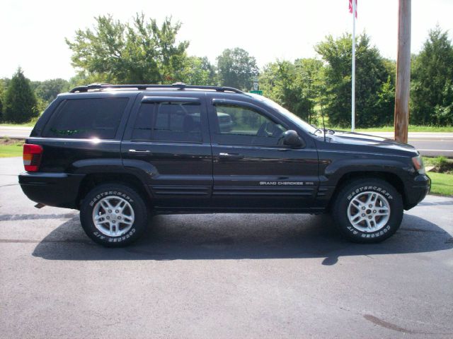 Jeep Grand Cherokee 2004 photo 1