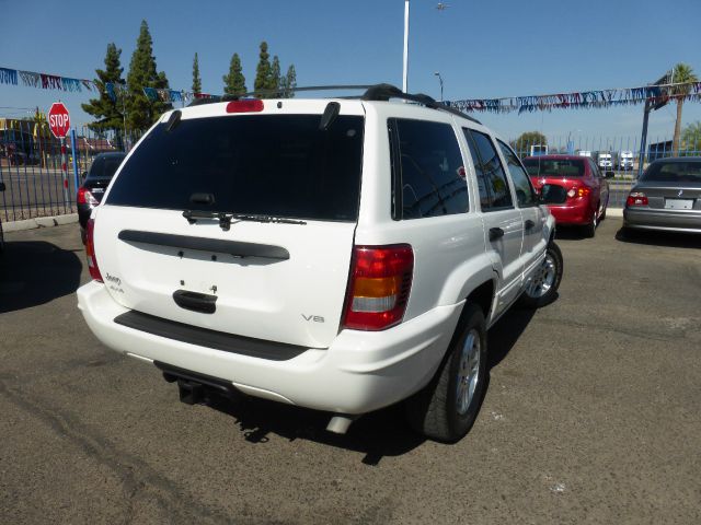 Jeep Grand Cherokee 2004 photo 1