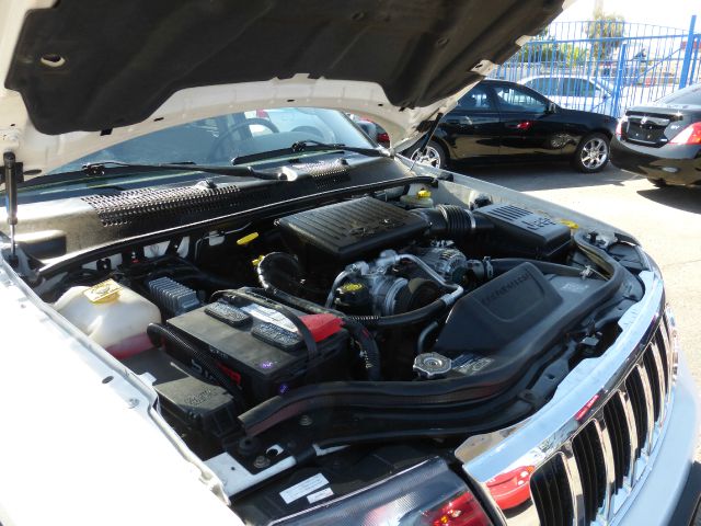 Jeep Grand Cherokee 2004 photo 31