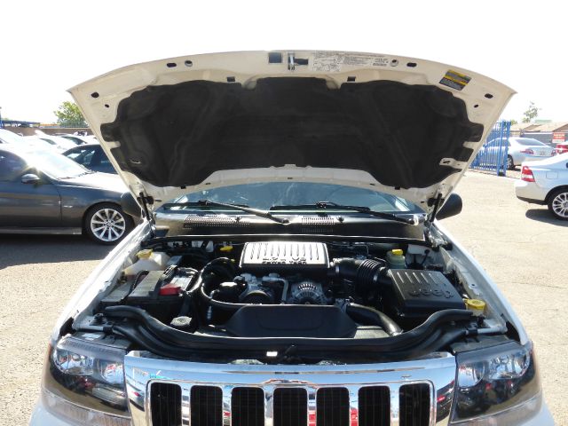 Jeep Grand Cherokee 2004 photo 41