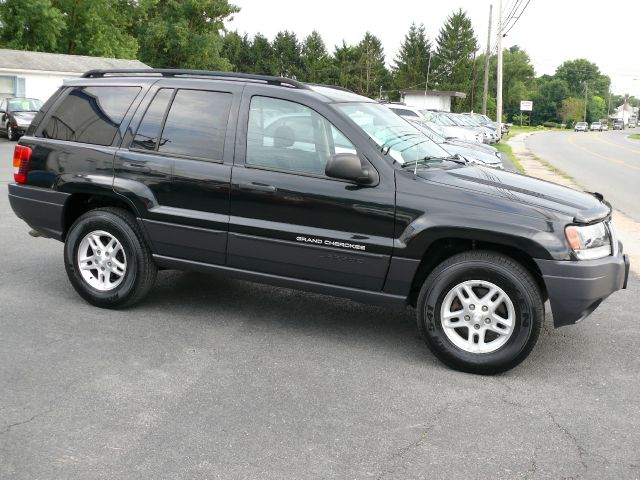 Jeep Grand Cherokee 2004 photo 2