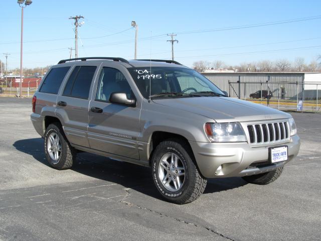 Jeep Grand Cherokee 2004 photo 3