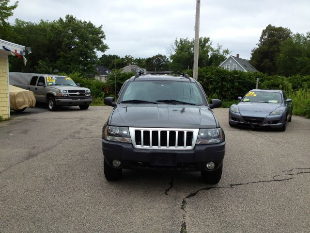 Jeep Grand Cherokee 2004 photo 2