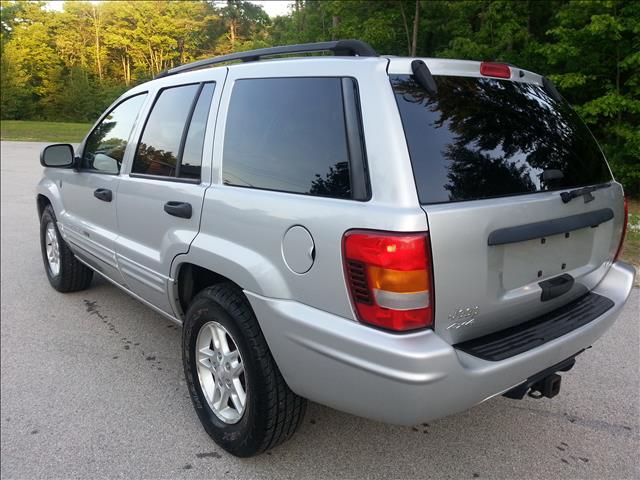 Jeep Grand Cherokee 2004 photo 2