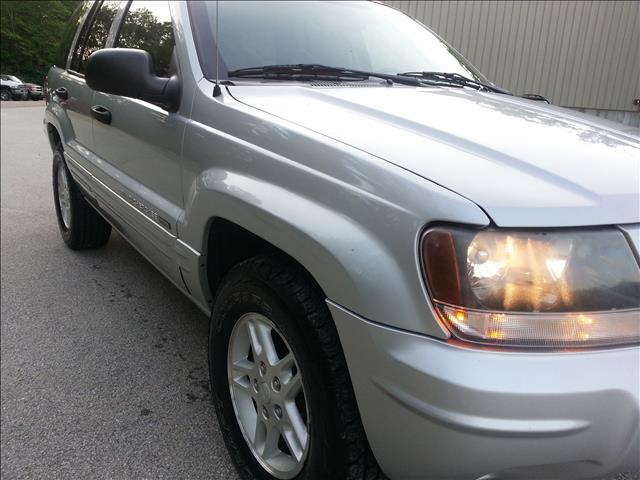 Jeep Grand Cherokee 2004 photo 4