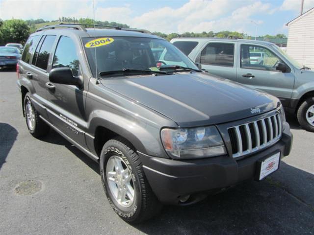 Jeep Grand Cherokee 2004 photo 2