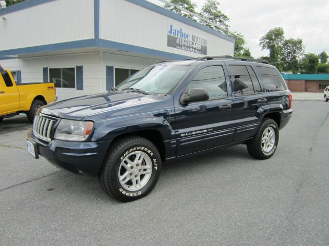 Jeep Grand Cherokee 2004 photo 2