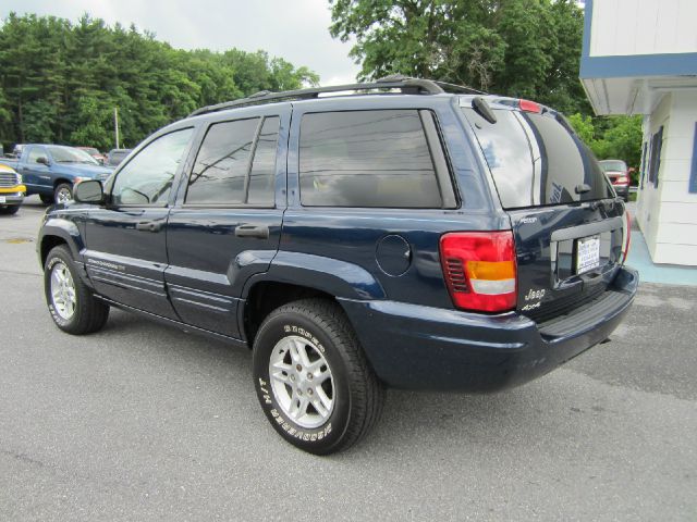 Jeep Grand Cherokee 2004 photo 4