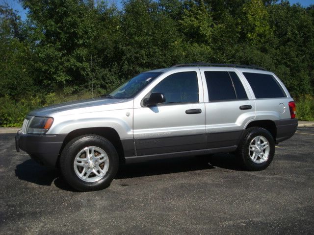 Jeep Grand Cherokee 2004 photo 2