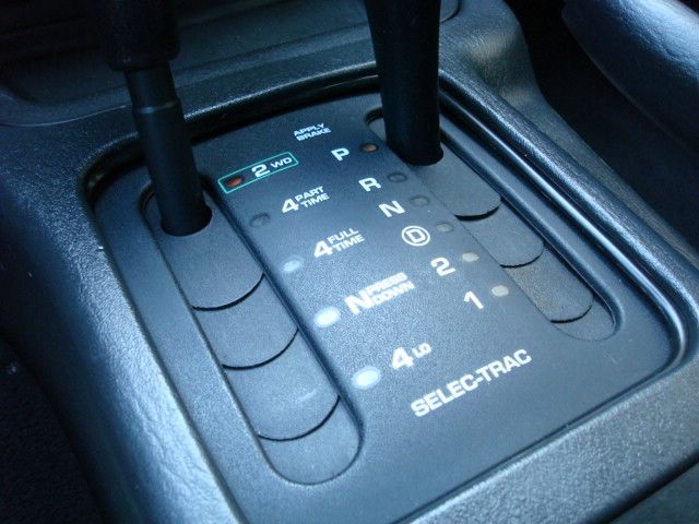 Jeep Grand Cherokee 2004 photo 4