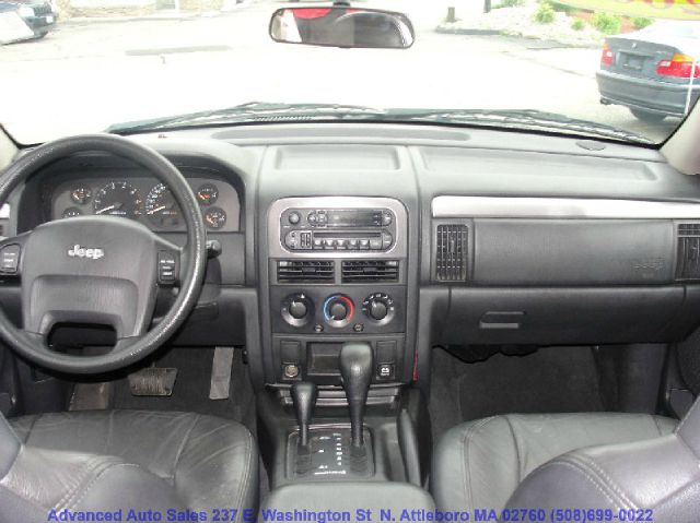 Jeep Grand Cherokee 2004 photo 1