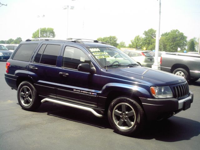 Jeep Grand Cherokee 2004 photo 2