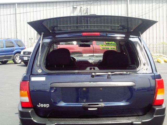 Jeep Grand Cherokee 2004 photo 4