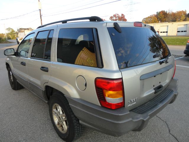 Jeep Grand Cherokee 2004 photo 2