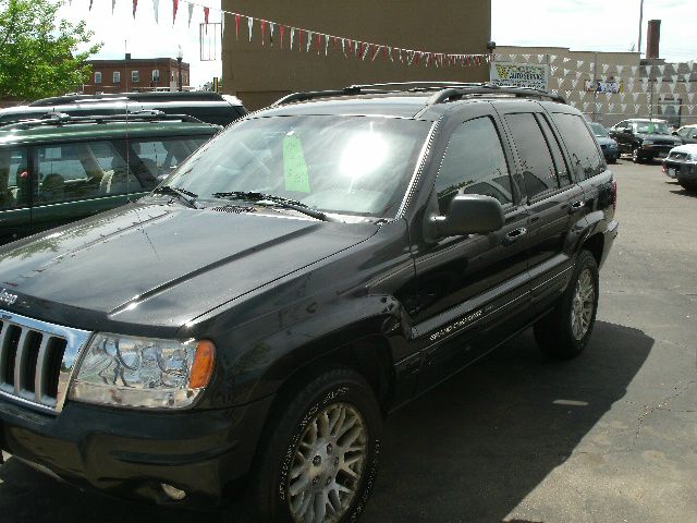 Jeep Grand Cherokee 2004 photo 1