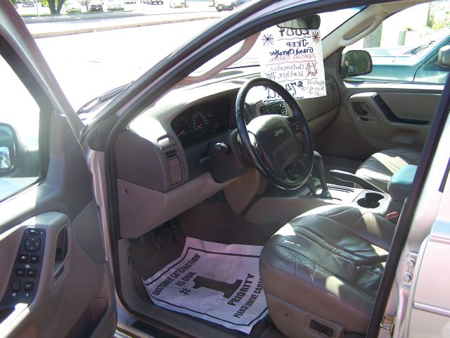 Jeep Grand Cherokee 2004 photo 3