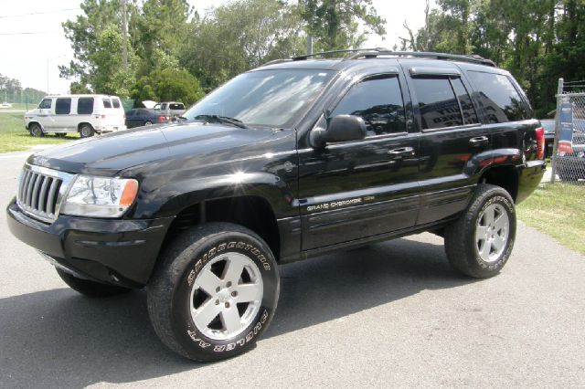 Jeep Grand Cherokee 2004 photo 1