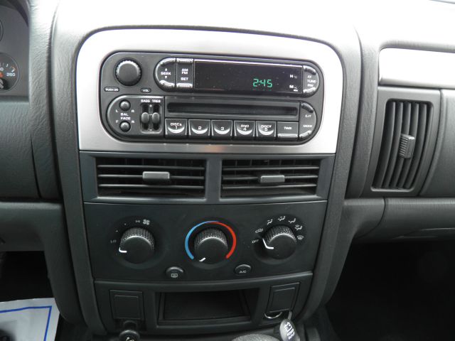 Jeep Grand Cherokee 2004 photo 15