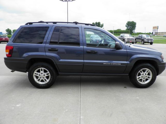 Jeep Grand Cherokee 2004 photo 18