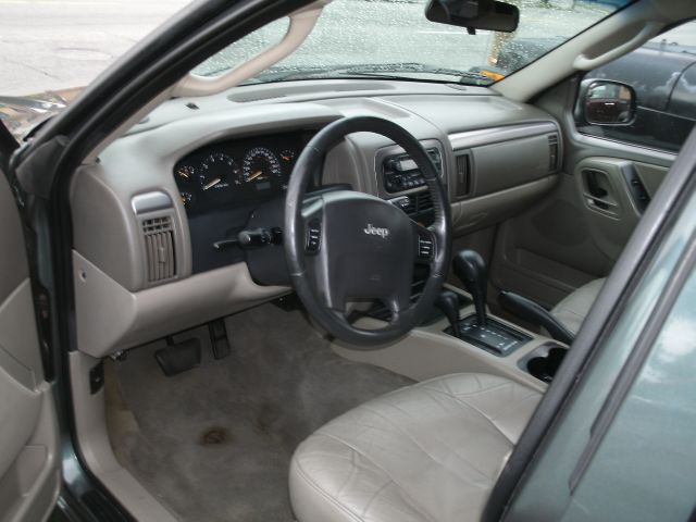 Jeep Grand Cherokee 2004 photo 2