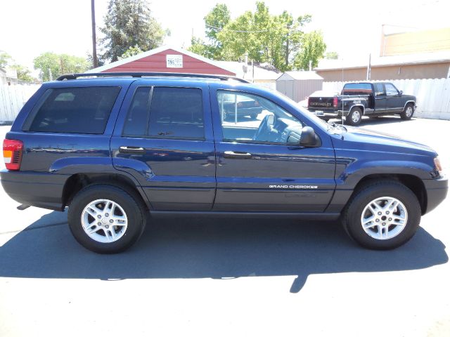 Jeep Grand Cherokee 2004 photo 2