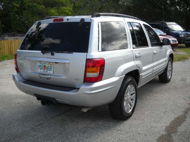 Jeep Grand Cherokee 2004 photo 4