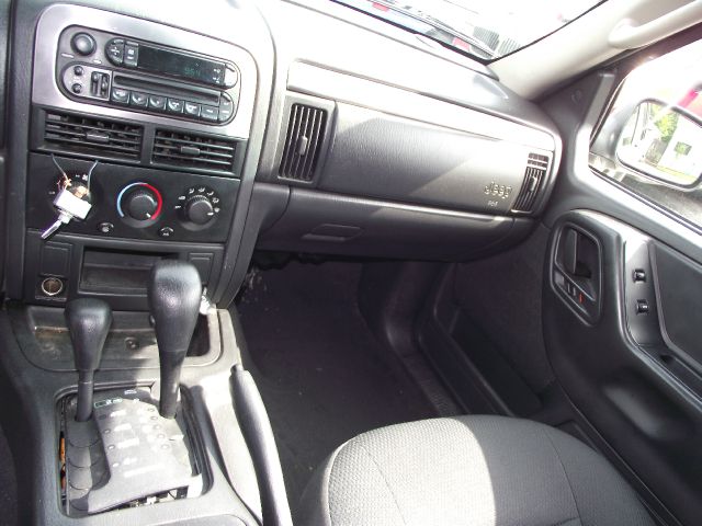 Jeep Grand Cherokee 2004 photo 10