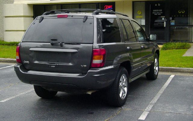 Jeep Grand Cherokee 2004 photo 1